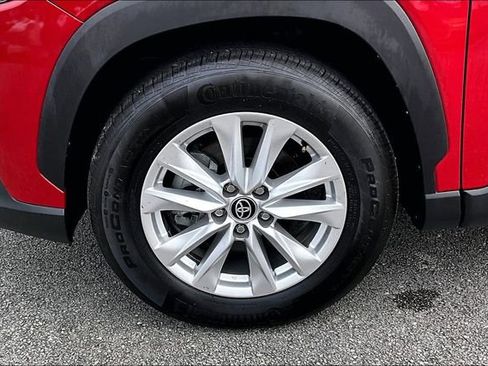 Used 2023 Toyota Corolla Cross LE AWD/4WD image 31