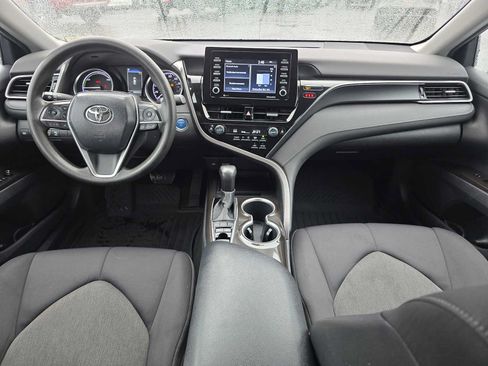 Used 2022 Toyota Camry LE FWD image 18
