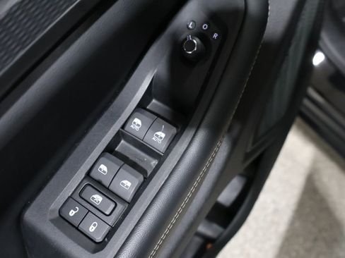 Used 2024 Jeep Grand Cherokee Altitude image 15