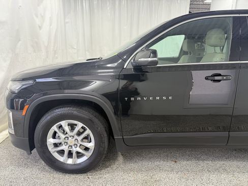 Certified 2023 Chevrolet Traverse LS w/ Safety Package image 4