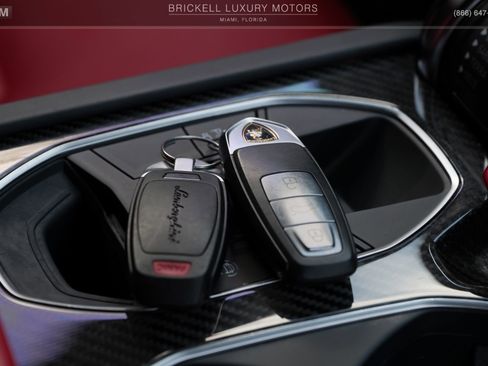 Used 2020 Lamborghini Urus image 69