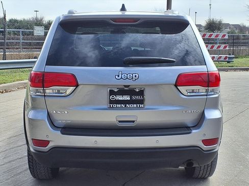 Used 2018 Jeep Grand Cherokee Laredo image 4
