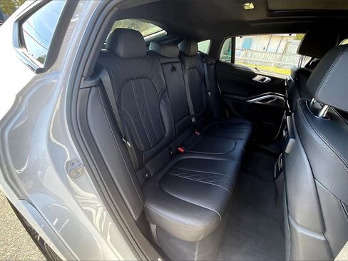 Used 2023 BMW X6 xDrive40i w/ Executive Package image 22