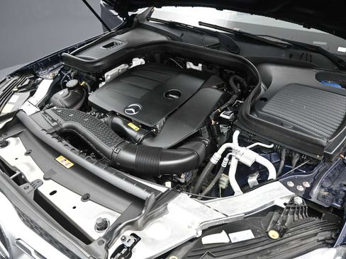 Used 2022 Mercedes-Benz GLC 300 GLC 300 image 11