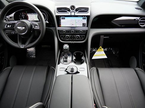 New 2025 Bentley Bentayga image 4
