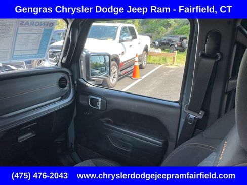 Certified 2025 Jeep Gladiator Mojave w/ Safety Group AWD/4WD image 52