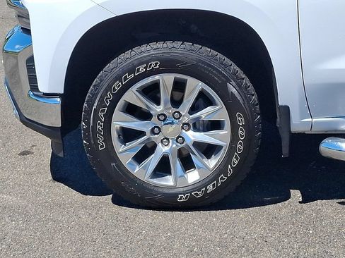 Used 2021 Chevrolet Silverado 1500 LTZ w/ LTZ Premium Package AWD/4WD image 8
