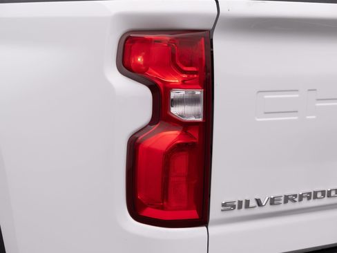 Used 2021 Chevrolet Silverado 3500 LTZ w/ LTZ Convenience Package AWD/4WD image 31