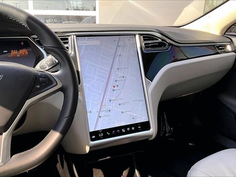 Used 2013 Tesla Model S RWD image 6
