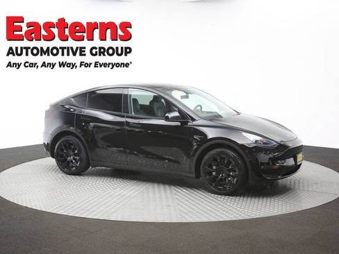 Used 2023 Tesla Model Y Long Range AWD/4WD image 42