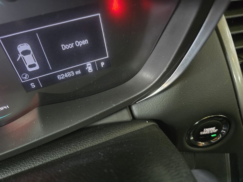 Used 2019 Chevrolet Trax LT w/ LT Convenience Package FWD image 25