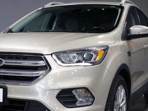 Used 2017 Ford Escape Titanium AWD/4WD image 34