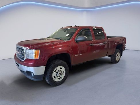 Used 2014 GMC Sierra 2500 SLE w/ SLE Preferred Package AWD/4WD image 3
