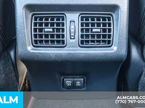 Used 2025 Toyota Camry SE image 57