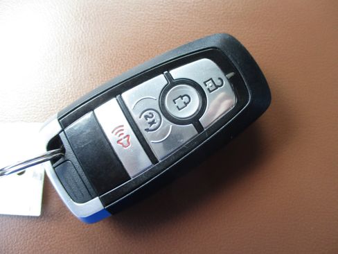 Used 2022 Ford Maverick Lariat w/ Lariat Luxury Package FWD image 43