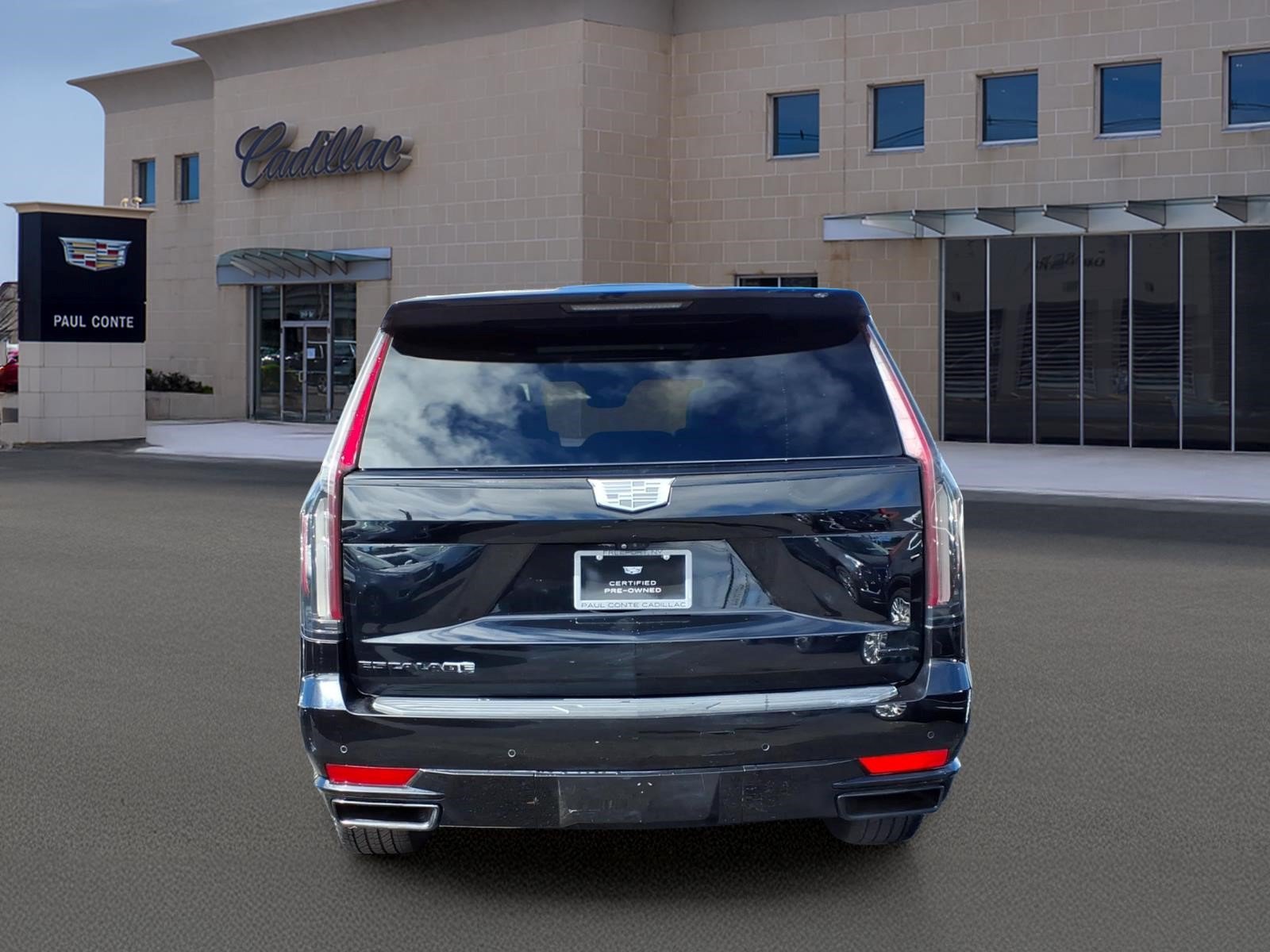 Certified 2023 Cadillac Escalade Sport w/ LPO, ONYX Package AWD/4WD image 6