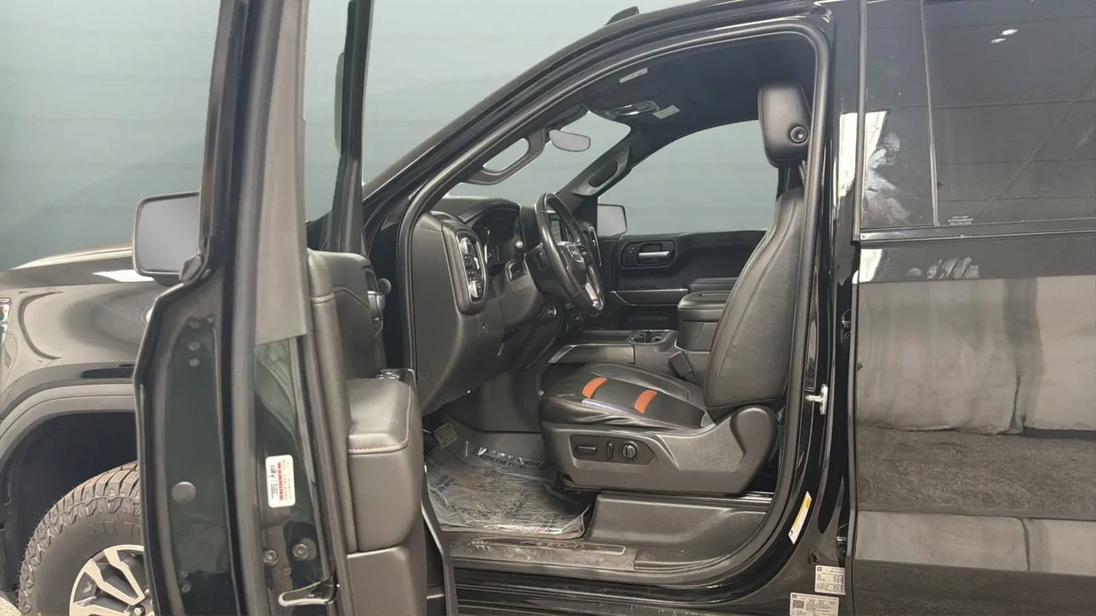 Used 2020 GMC Sierra 1500 AT4 w/ AT4 Premium Package AWD/4WD image 21