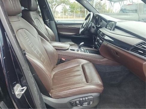 Used 2018 BMW X5 xDrive50i image 4