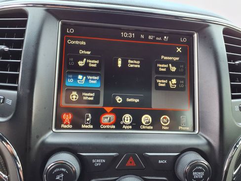 Used 2017 Jeep Grand Cherokee SRT AWD/4WD image 5