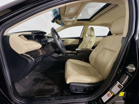 Used 2015 Toyota Avalon Limited image 13