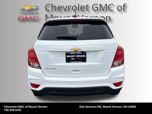 Used 2022 Chevrolet Trax LS w/ Tint and Cruise Package image 4