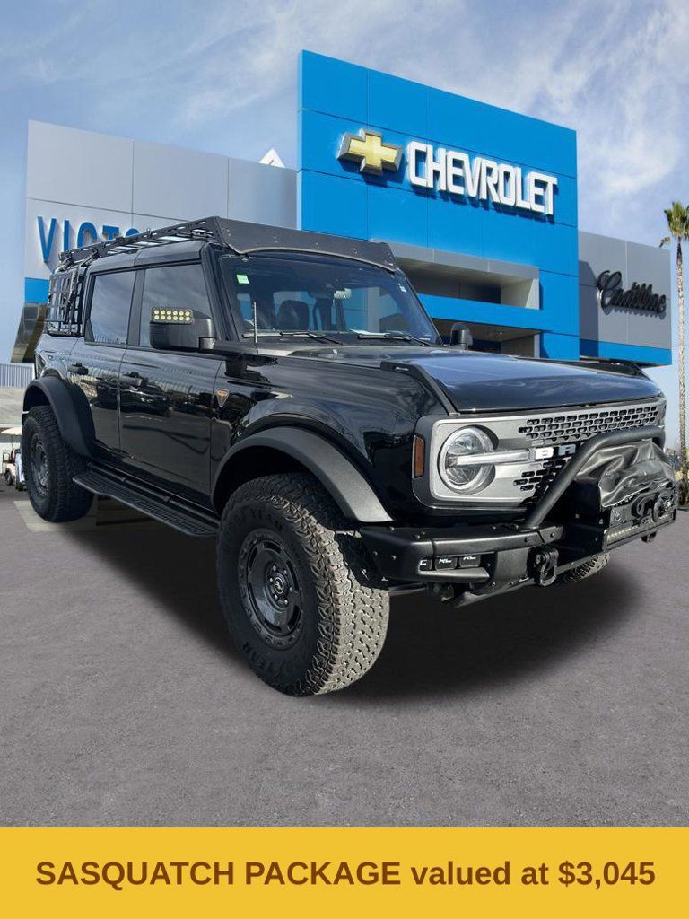 Used 2025 Ford Bronco Badlands w/ Sasquatch Package AWD/4WD image 3