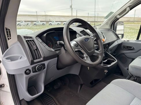 Used 2015 Ford Transit 150 XLT image 21