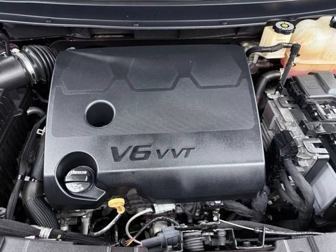 Used 2019 Chevrolet Traverse LT AWD/4WD image 15