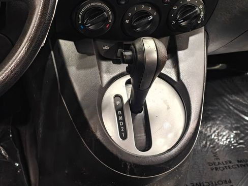 Used 2014 MAZDA MAZDA2 Sport FWD image 6
