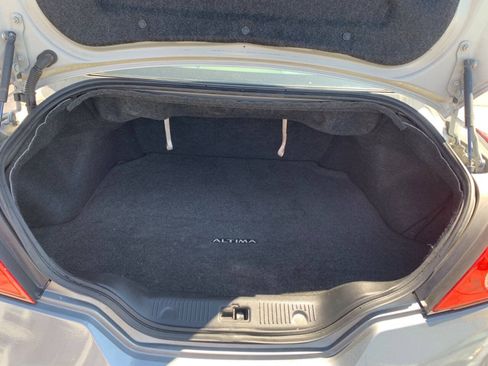 Used 2009 Nissan Altima 2.5 S w/ Convenience Pkg FWD image 12