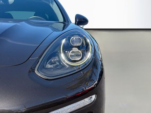 Used 2014 Porsche Panamera 4S image 10