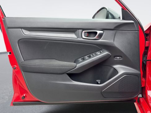 Used 2023 Honda Civic Sport image 9