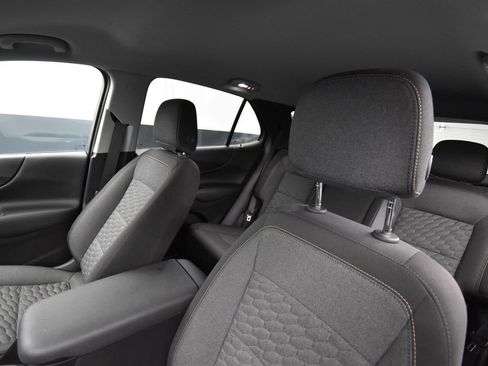 Used 2019 Chevrolet Equinox LT FWD image 14