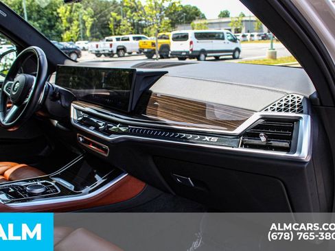 Used 2024 BMW X5 xDrive40i w/ M Sport Package AWD/4WD image 24