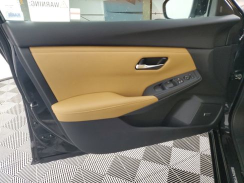 Used 2024 Nissan Sentra SV w/ SV Premium Package image 28