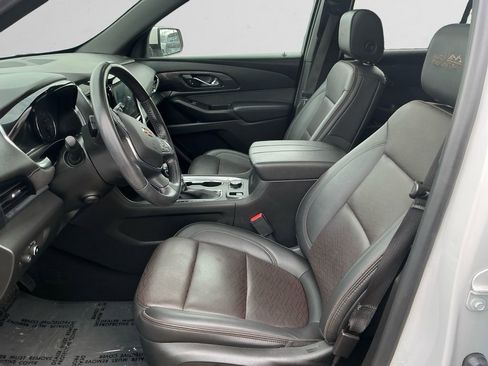 Used 2022 Chevrolet Traverse High Country w/ LPO, Floor Liner Package image 9