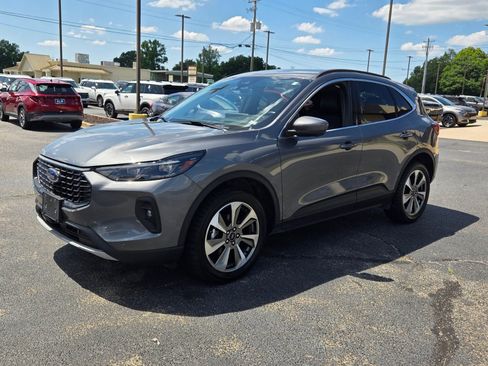 Used 2024 Ford Escape Platinum AWD/4WD image 3