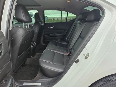 Used 2019 Acura TLX image 14
