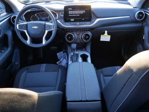 New 2026 Chevrolet Blazer LT w/ Convenience Package image 6