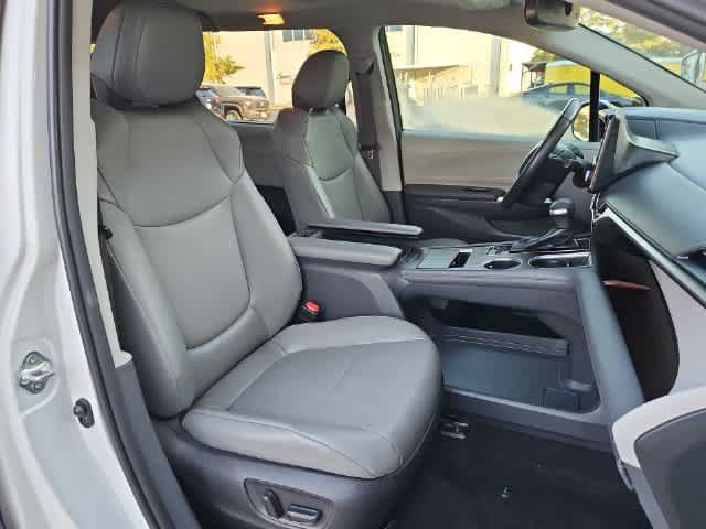 Used 2022 Toyota Sienna XLE FWD image 20