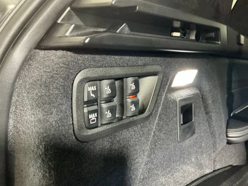 Certified 2026 BMW X7 xDrive40i w/ M Sport Package AWD/4WD image 32