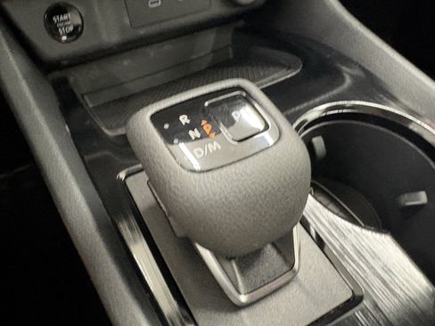 Used 2025 Nissan Rogue SV w/ SV Premium Package FWD image 20