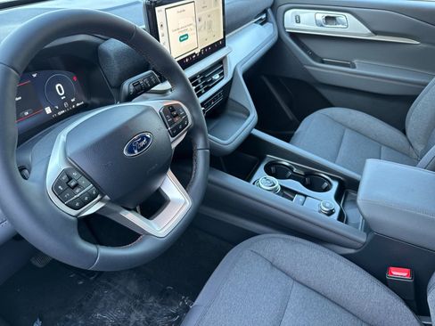 New 2026 Ford Explorer Active image 9