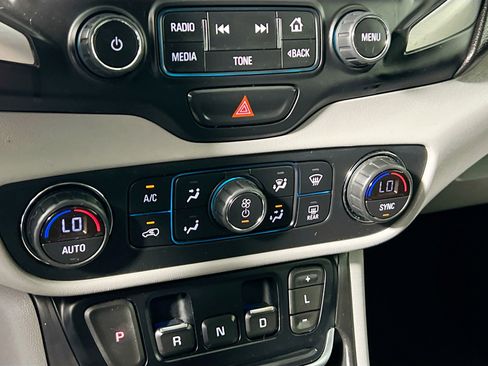 Used 2018 GMC Terrain SLE w/ Driver Convenience Package image 26