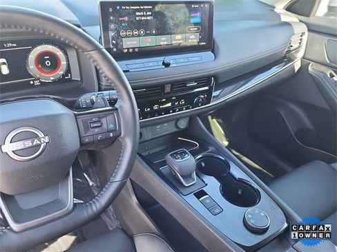 Certified 2025 Nissan Rogue SL w/ SL Premium Package image 14