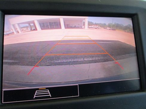 Used 2022 Chevrolet Equinox LS w/ LS Convenience Package FWD image 40