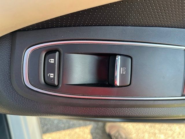 Used 2022 Subaru Ascent Limited w/ Technology Package AWD/4WD image 49
