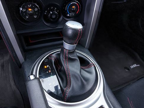 Used 2015 Scion FR-S RWD image 16