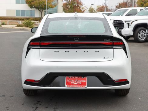 New 2026 Toyota Prius XLE image 5