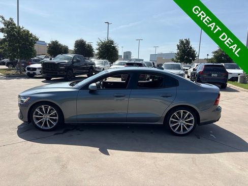 Used 2019 Volvo S60 T6 Momentum w/ Premium Package AWD/4WD image 8